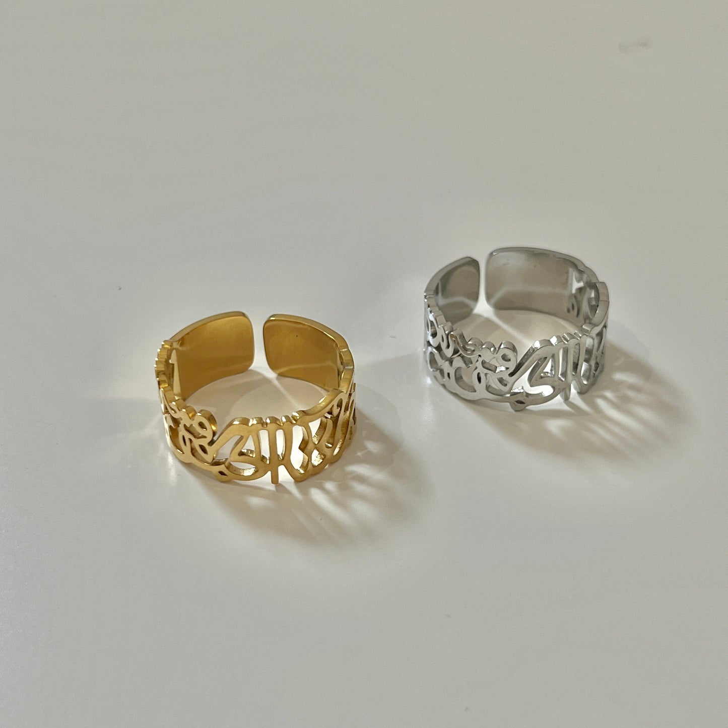 "لقد جمعنا الحب فمن يفرقنا" love rings